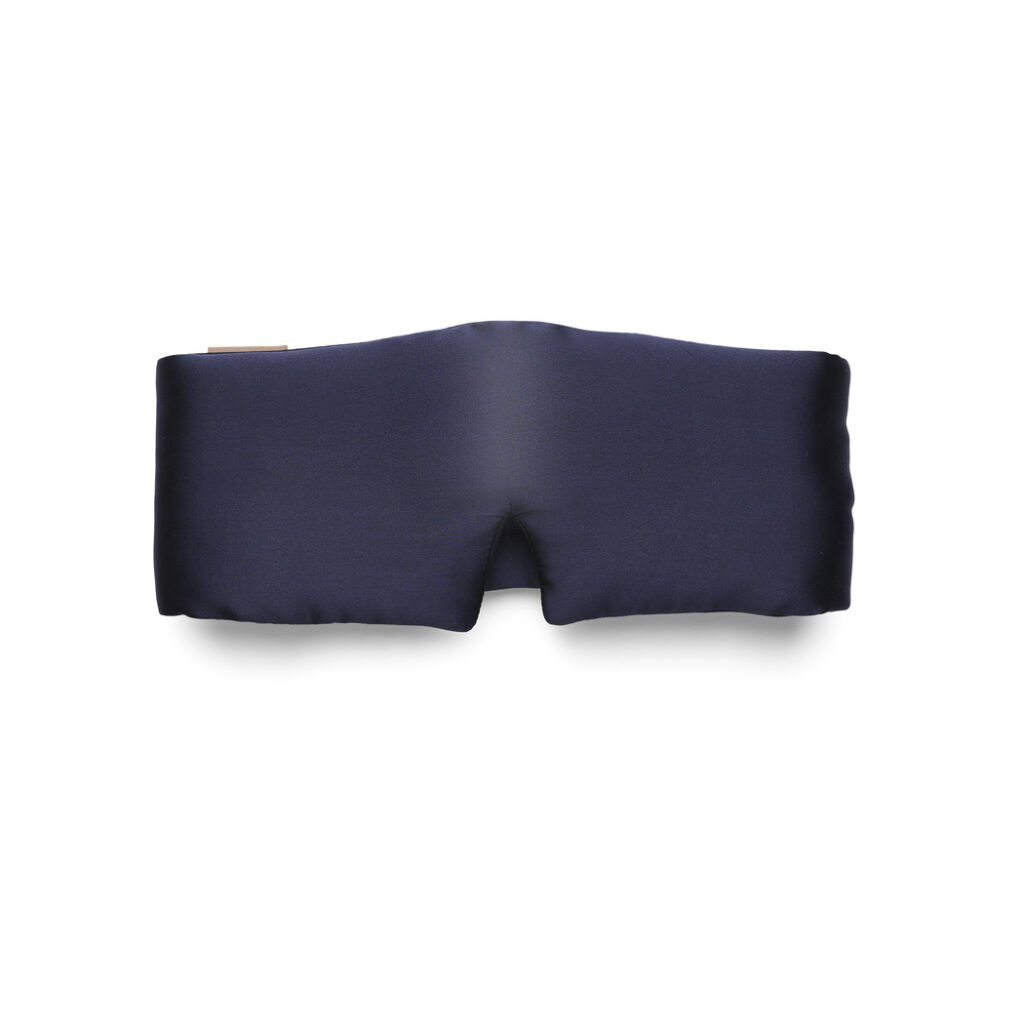 Emily_packshot_zijde_slaapmaskerXL_blauw