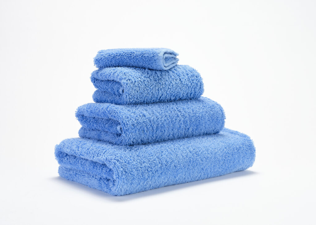 SUPER PILE 364_AbyssHabidecor_stapel