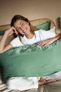 Emily’s Pillow zijden kussensloop – 51×76 – saliegroen