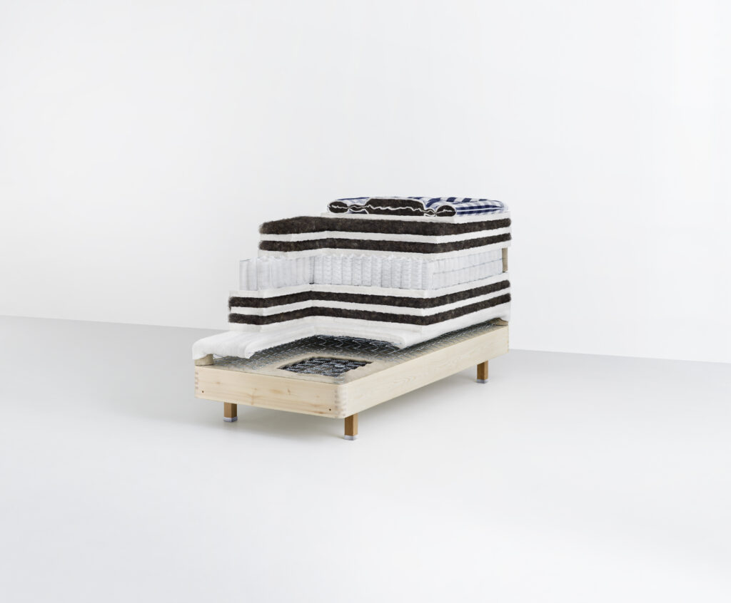 Packshot Hästens Herlewing matras_doorsnede
