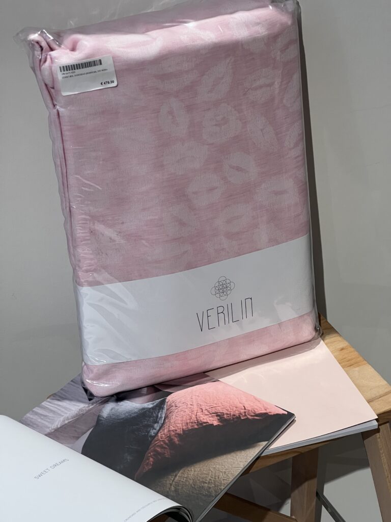 Verilin dekbedovertrek – 240×220 – zoentjes incl. slopen 65×65